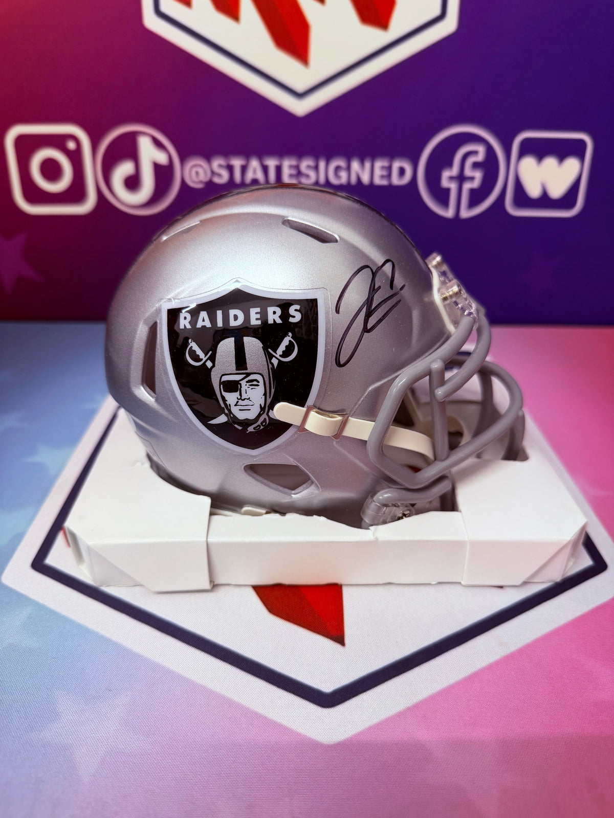 Derek Carr Las Vegas Raiders Speed Mini Helmet